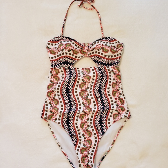 Like new one piece Cupshe swimsuit - Picture 1 of 4